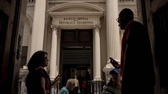 el-gobierno-argentino-formaliza-un-acuerdo-de-swap-de-divisas-por-20.000-millones-de-dolares-con-estados-unidos