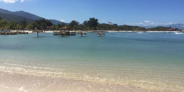 en-el-norte-de-haiti,-vitrina-turistica-del-pais,-actividad-patit-de-la-violencia-de-las-pandillas-en-puerto-principe