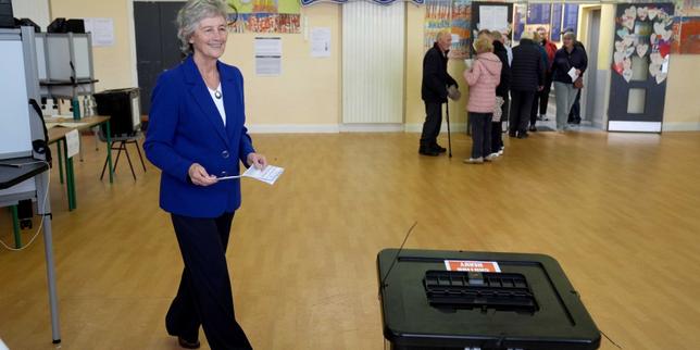 presidenta-de-irlanda:-catherine-connolly,-proxima-a-la-torpeza,-favorita-para-suceder-a-michael-higgins