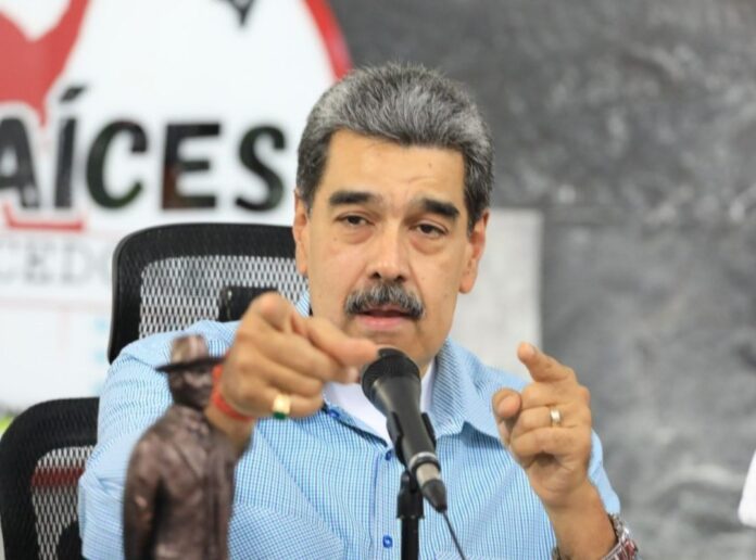 advierten-que-aplicacion-de-denuncias-24/7-de-maduro-podria-servir-como-herramienta-de-persecucion
