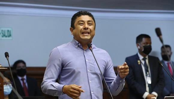 guillermo-bermejo-purgara-condena-en-el-penal-ancon-i-por-afiliacion-a-sendero-luminoso