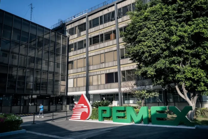 pemex-pierde-3.300-millones-de-dolares-en-el-tercer-trimestre-de-2025-a-pesar-de-que-el-gobierno-invierte-fondos-de-rescate