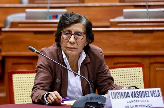 lucinda-vasquez:-juntos-por-el-peru-pide-sancion-contra-la-congresista-a-traves-de-la-comision-de-etica