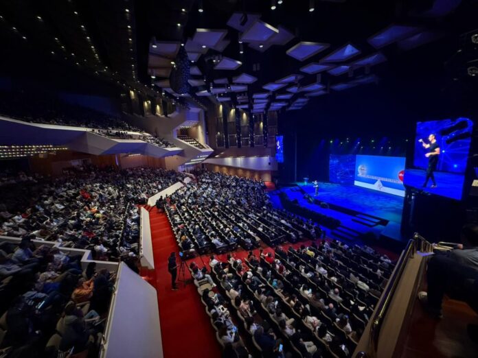 bancamiga-marco-un-hito-con-conferencia-internacional-de-alto-impacto-sobre-ia