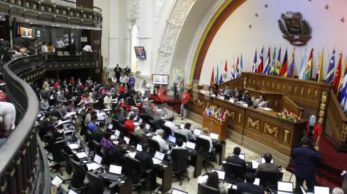 parlamento-venezolano-declara-persona-non-grata-al-primer-ministro-de-trinidad