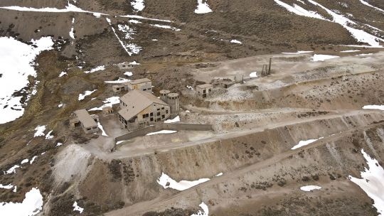 travesia-off-road-por-la-huella-fantasma-hacia-la-mina-abandonada