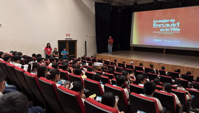 proyectan-lo-mejor-del-fenavid-2025-en-la-villa-primero-de-mayo