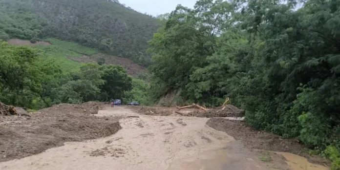 produccion-de-los-valles-varada-por-corte-de-carretera