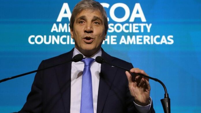 luis-caputo-les-dio-un-seguro-de-cambio-a-importadores-y-exportadores:-les-dolariza-la-devolucion-de-impuestos