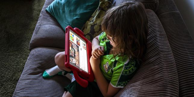 en-australia,-meta-devance-de-quelques-jours-la-loi-interdisant-les-reseaux-sociaux-aux-moins-de-16-ans