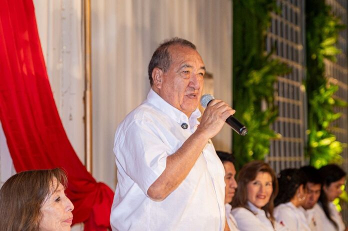 mario-vizcarra-ahora-dice-que-no-indultaria-a-expresidentes:-“tuve-un-error-que-ahora-reconozco”