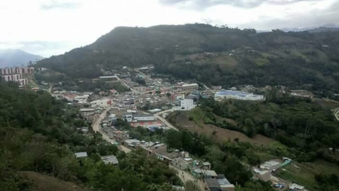 habitantes-de-el-penol,-narino,-padecen-el-drama-de-un-nuevo-hostigamiento-contra-la-estacion-de-policia:-‘no-nos-dejen-vivir-tranquilos’