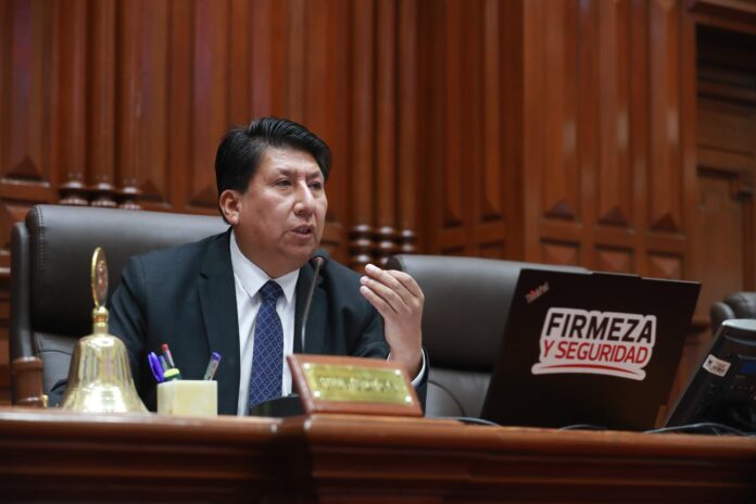 waldemar-cerron:-presentan-mocion-de-censura-en-su-contra-por-permitir-que-raul-noblecilla-defienda-a-betssy-chavez