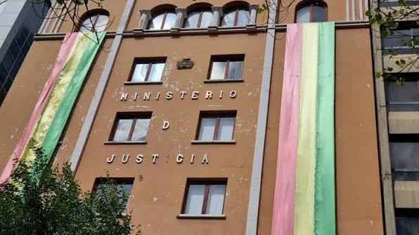 defensoria:-cierre-del-ministerio-de-justicia-deja-a-varios-sectores-vulnerables