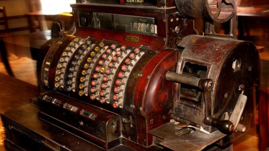 a-15-km-de-saladillo,-alvarez-de-toledo-abre-un-portal-gastronomico-al-pasado