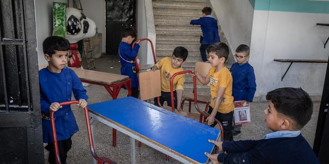 en-siria,-el-regreso-de-los-ninos-a-la-escuela,-un-desafio-colosal-para-el-nuevo-regimen
