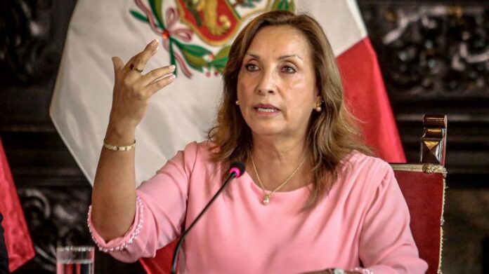 dina-boluarte-solicita-al-congreso-acceder-a-pension-vitalicia-y-otros-beneficios-asignados-a-expresidentes