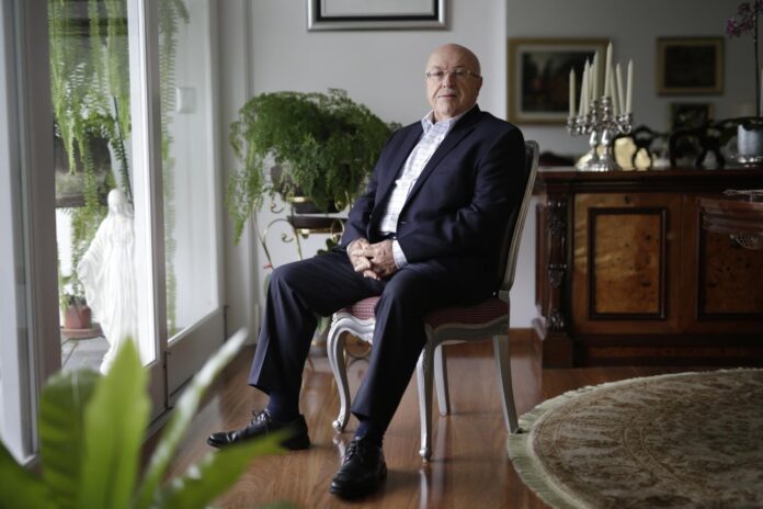 ferrero-costa-sobre-posible-ingreso-a-embajada-de-mexico:-“seria-un-grave-error-que-espero-no-se-vaya-a-producir”