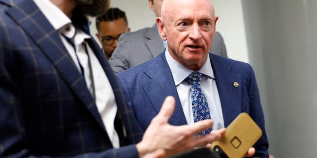 el-pentagono-pregunta-al-senador-democratico-mark-kelly,-quien-apelo-al-ejercito-para-desobeir-aux-«ordenes-ilegales»-de-la-casa-blanca