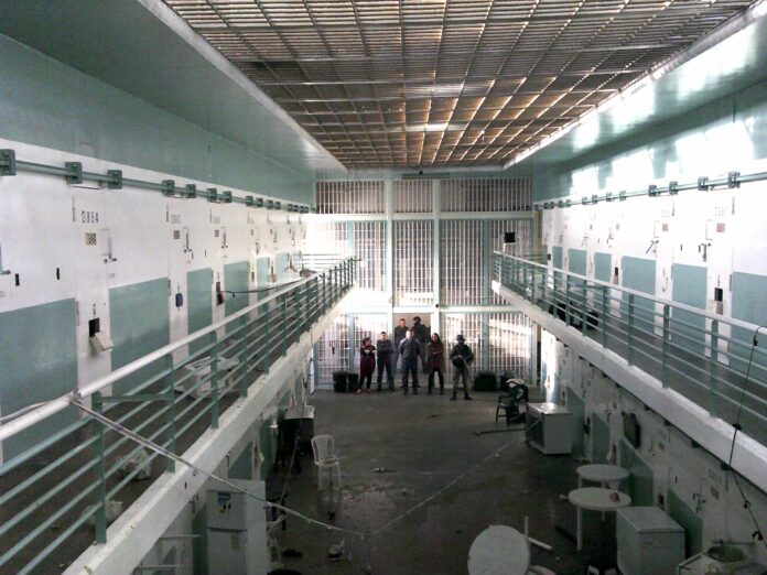torture-cases-in-federal-jails-rise-during-bullrich-administration,-report-finds
