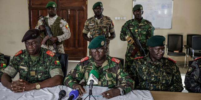 en-guinea-bissau,-los-militaires-afirman-tener-pris-le-«-control-total-»-du-pays