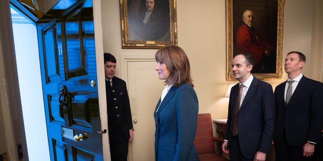 au-royaume-uni,-de-nuevas-casas-de-impuestos-para-las-clases-medias