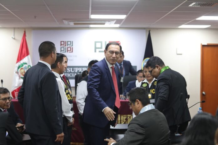 martin-vizcarra:-asi-fue-detenido-por-policias-en-la-sala-de-audiencia-tras-recibir-su-condena-de-14-anos-de-prision