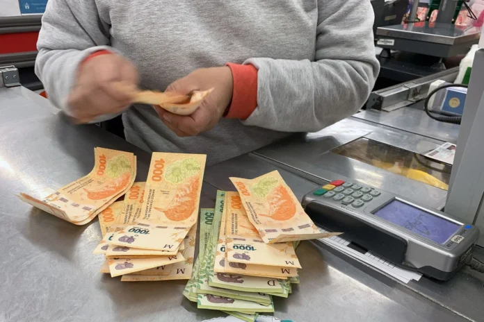 el-impulso-fiscal-digital-de-argentina-lleva-la-evasion-del-iva-al-nivel-mas-bajo-en-20-anos