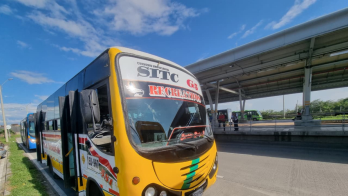 asi-va-el-plan-piloto-de-integracion-entre-el-sistema-mio-y-el-transporte-publico-colectivo-o-tpc-que-comenzo-por-el-oriente-de-cali:-¿como-esta-la-ruta?