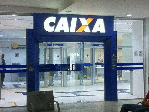 las-ganancias-de-caixa-aumentan-en-el-tercer-trimestre-mientras-el-banco-estatal-persigue-a-clientes-jovenes-y-apostadores-en-linea-en-brasil