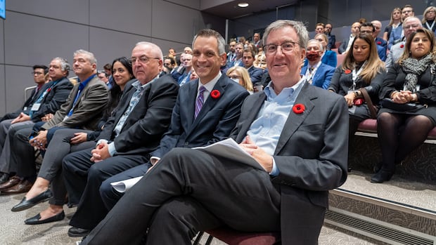 former-mayor-jim-watson,-14-others-to-get-order-of-ottawa-thursday
