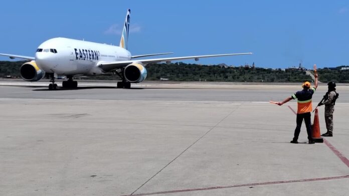 llegaron-283-migrantes-venezolanos-repatriados-de-ee-uu,-entre-ellos-9-ninos