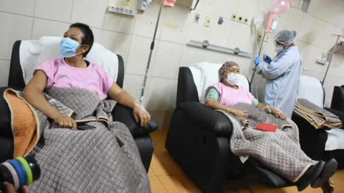 diputados:-aprueban-ley-para-que-pacientes-con-cancer-accedan-a-pasajes-aereos-gratuitos