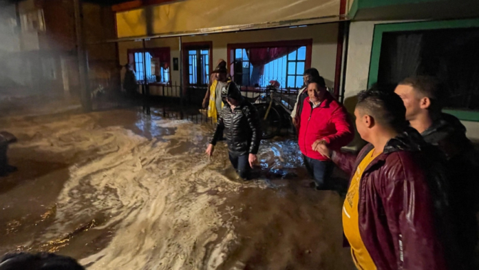 las-impresionantes-imagenes-del-desbordamiento-de-la-quebrada-el-guirre,-que-dejo-al-municipio-de-belen-(boyaca)-bajo-el-agua-en-cuestion-de-minutos