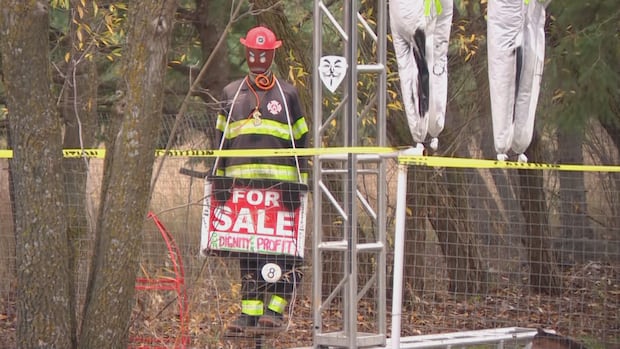 disturbing-display-of-hanging-politicians-sparks-concerns-in-rural-manitoba