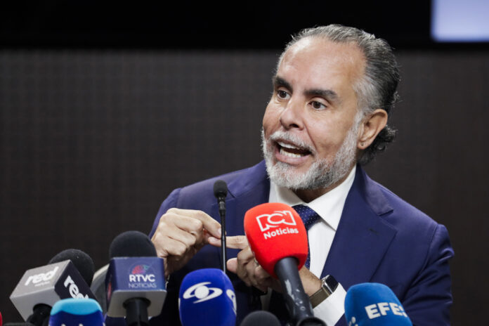 armando-benedetti-denuncia-que-dos-drones-sobrevolaron-el-lugar-en-el-que-vive