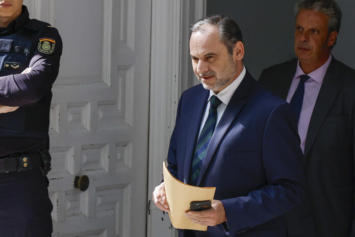 juez-propone-procesar-al-exministro-espanol-jose-luis-abalos-por-contratos-irregulares-de-mascarillas-en-la-pandemia