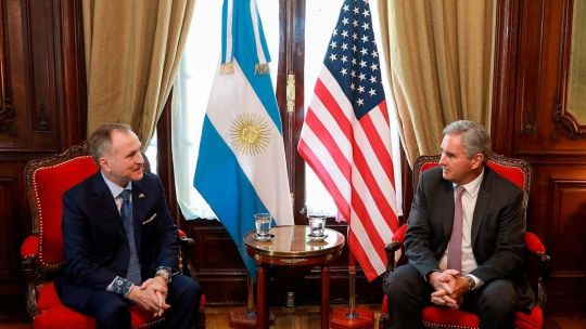 el-nuevo-embajador-de-estados-unidos-en-argentina,-peter-lamelas,-presenta-credenciales-y-asume-el-cargo