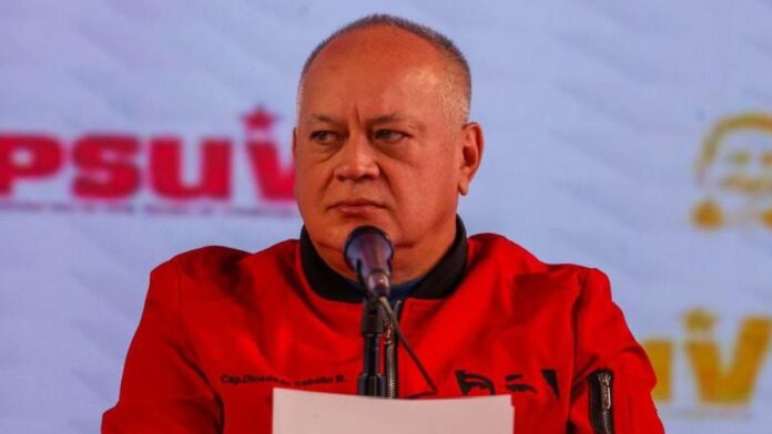 decision-de-retirar-la-nacionalidad-a-opositores-esta-respaldada-por-la-ley-simon-bolivar-y-la-constitucion,-asegura-cabello