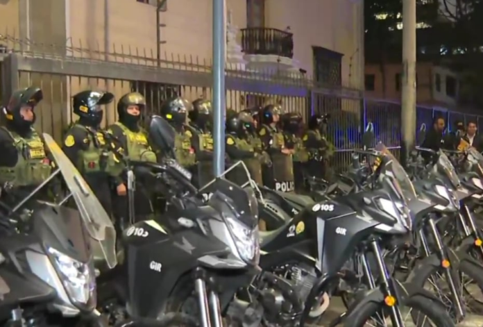 refuerzan-seguridad-en-la-residencia-de-la-embajada-de-mexico-tras-asilo-a-betssy-chavez