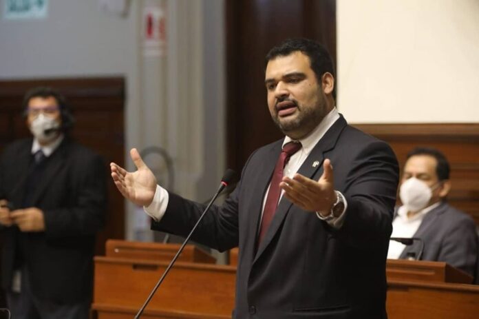 el-excongresista-guillermo-aliaga-fue-nombrado-vocal-titular-del-consejo-de-mineria-del-ministerio-de-energia-y-minas.
