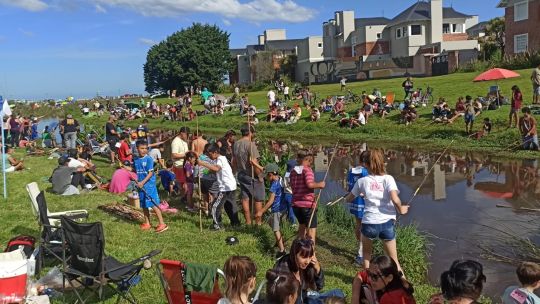 la-ciudad-de-los-ninos-vivio-un-mega-encuentro-de-pesca-infantil