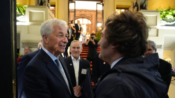 el-director-ejecutivo-de-jp.-morgan-elogio-la-gestion-de-javier-milei-y-afirmo-que-“argentina-podria-cambiar”