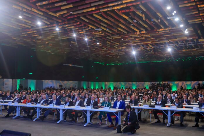 cade-ejecutivos-2025:-el-89%-de-empresarios-cree-que-se-ha-retrocedido-en-el-a-la-delincuencia-en-este-quinquenio