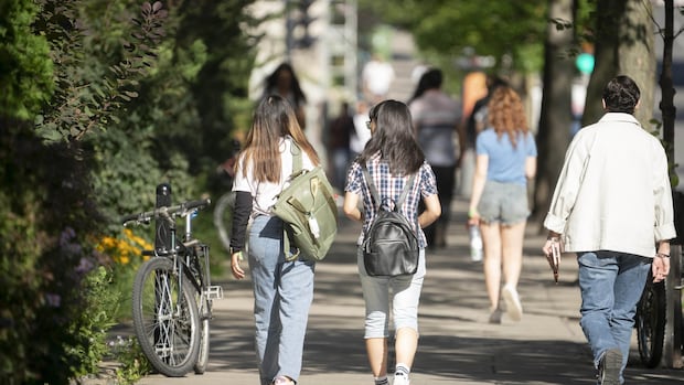 colleges-could-struggle-further-with-latest-lowered-cap-on-international-students