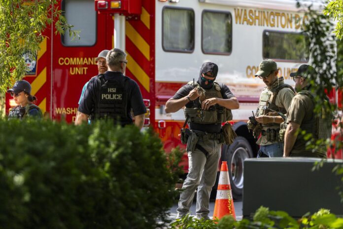 jueza-veta-el-uso-de-la-fuerza-de-agentes-migratorios-contra-manifestantes-en-chicago