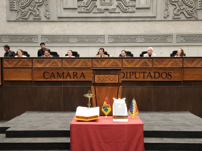 roberto-julio-castro-del-pdc-es-elegido-presidente-de-diputados