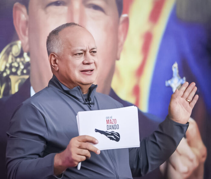chavismo-aprueba-crear-la-aplicacion-para-reportar-desconocidos-en-comunidades