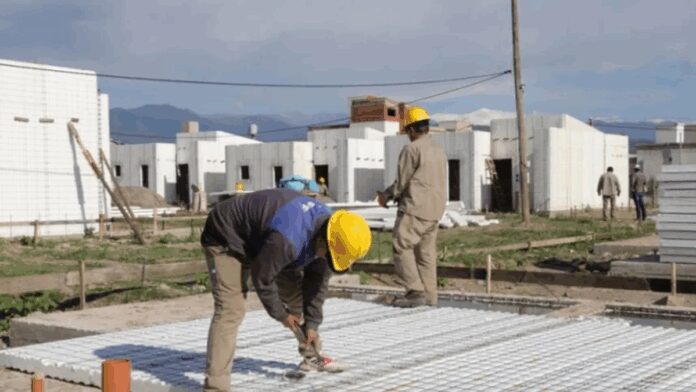 la-construccion-volvio-a-mostrar-otro-tibio-rebote-mensual:-crecio-0,9%-en-septiembre