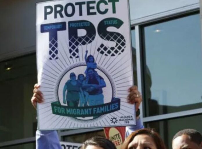 venezolanos-enfrentan-riesgo-de-deportacion-mientras-continua-batalla-legal-por-el-tps
